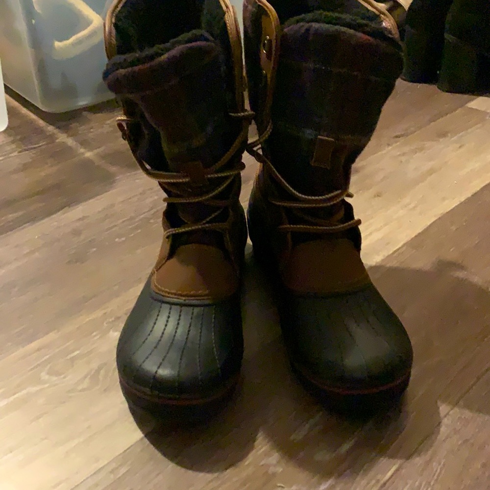 Winter boots size 10 all shoes 2 for $20